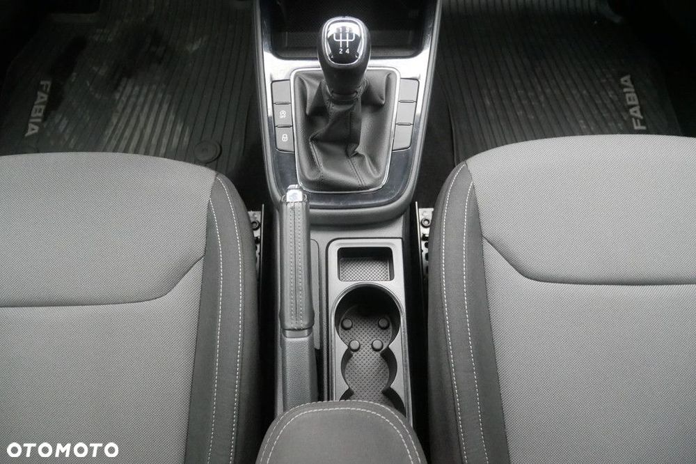 Skoda Fabia 1.0 Ambition - 11