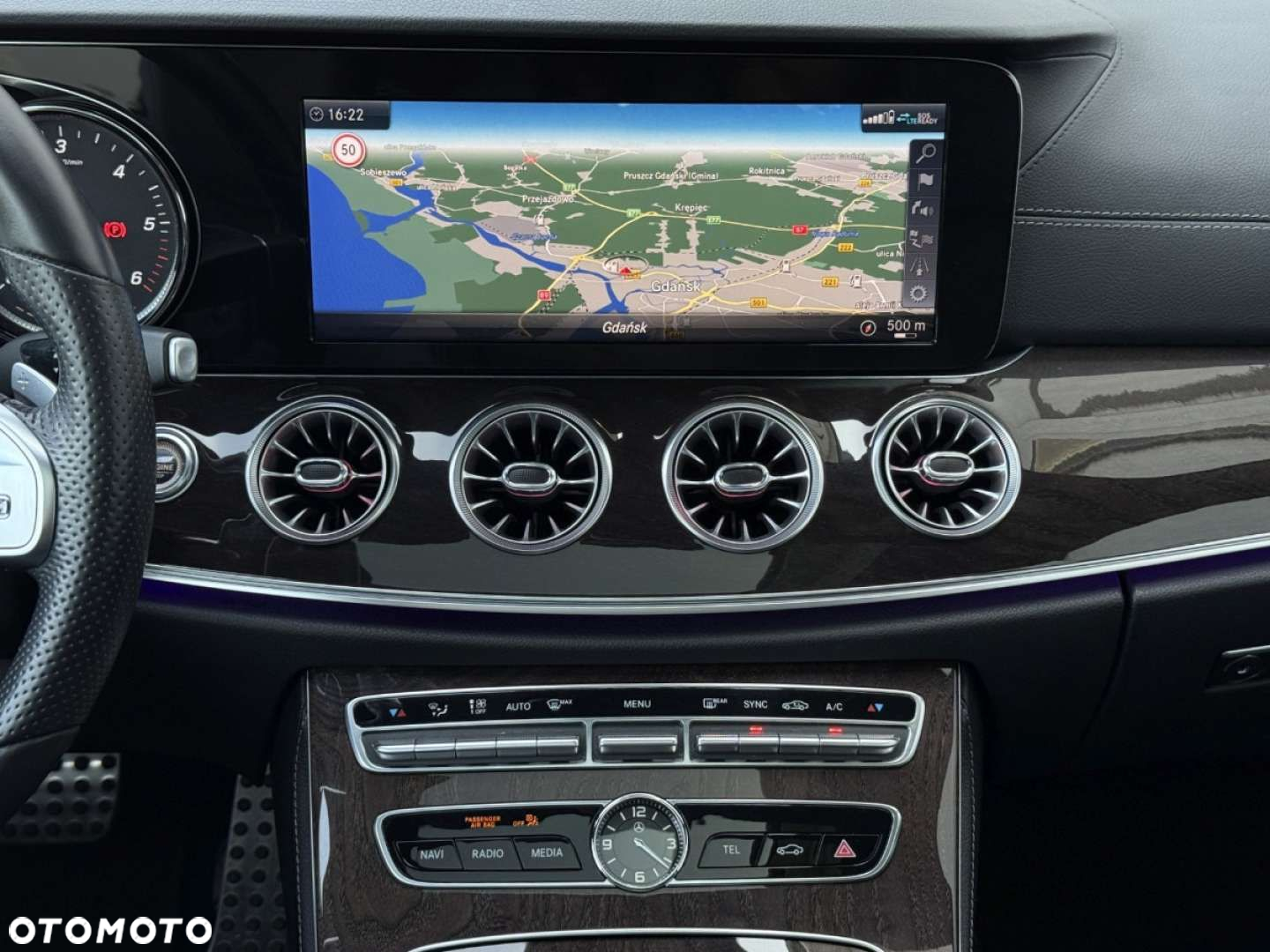 Mercedes-Benz Klasa E 220 d Coupe 9G-TRONIC AMG Line - 25