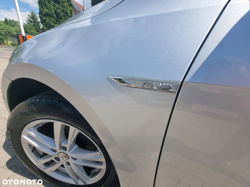 Volkswagen Golf - 8