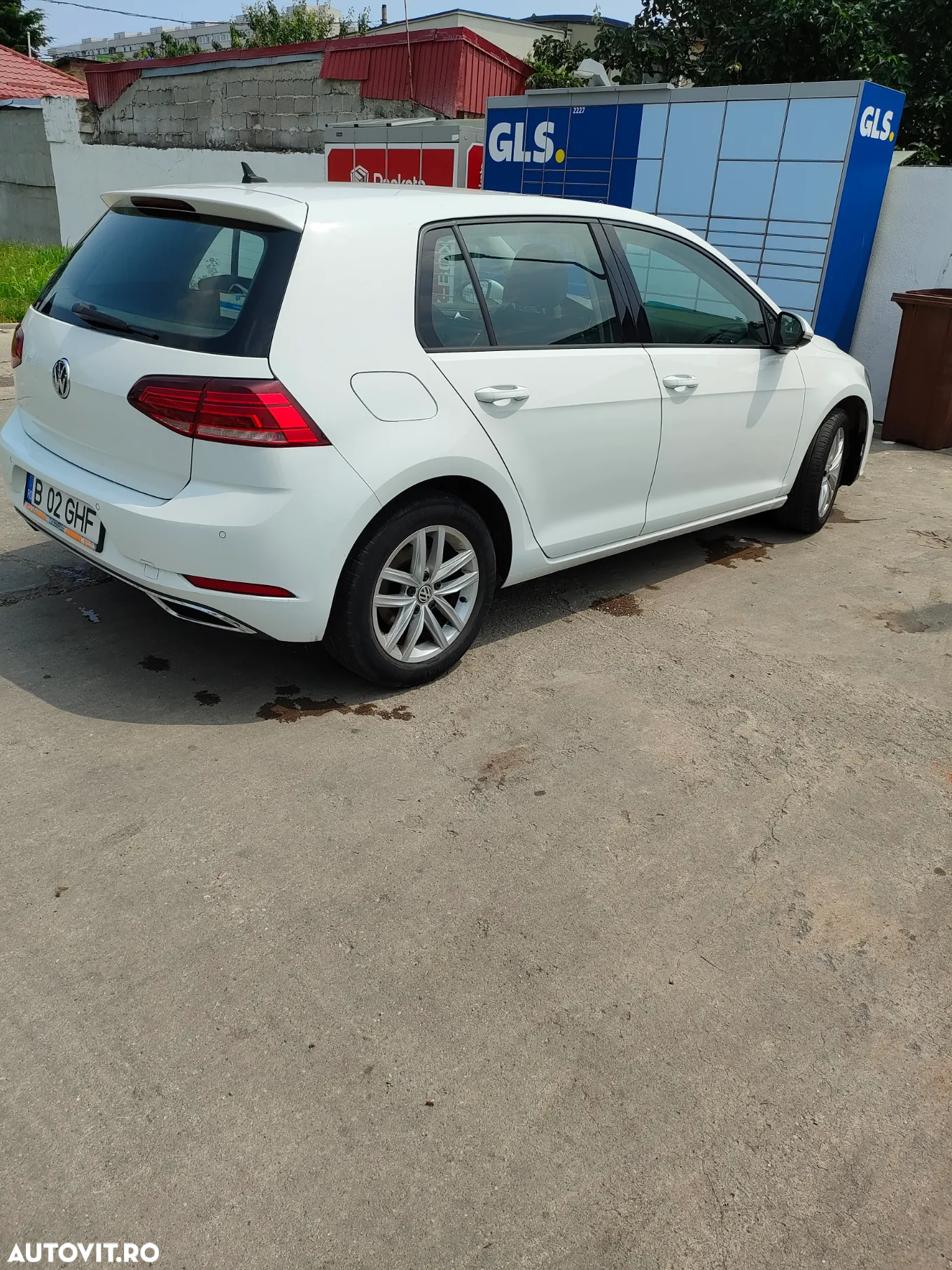 Volkswagen Golf - 5