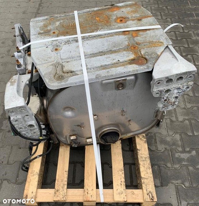 WYDECH KATALIZATOR TŁUMNIK VOLVO FH4 EURO 6 - 4