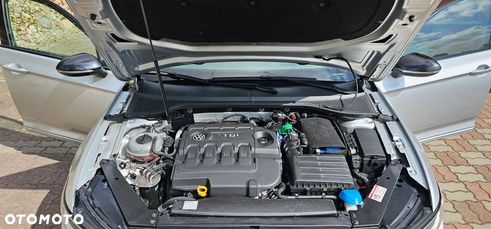 Volkswagen Passat 2.0 TDI BMT Highline DSG - 10