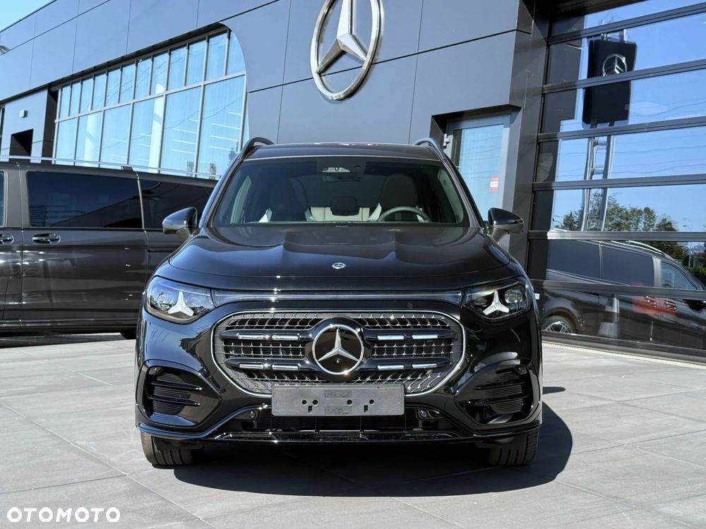 Mercedes-Benz GLB - 3