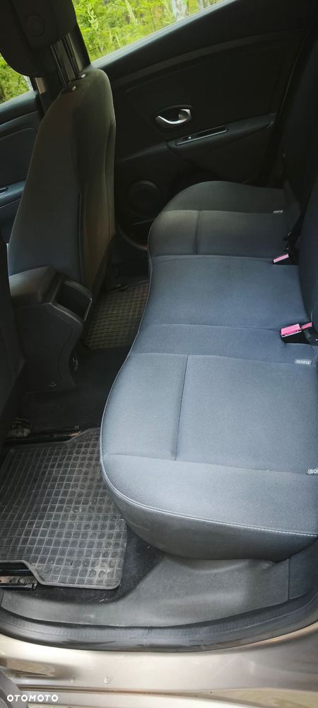 Renault Megane 1.6 16V 100 Authentique - 11