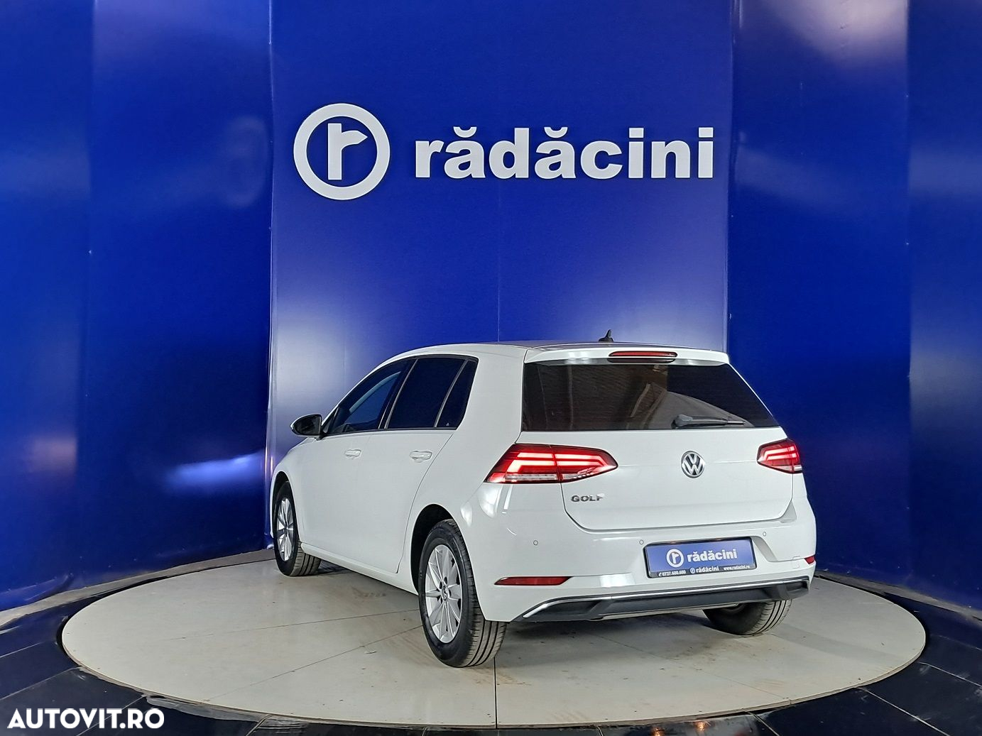 Volkswagen Golf - 3