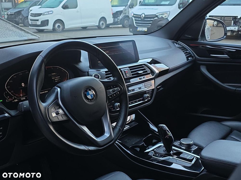 BMW X3 sDrive18d - 18