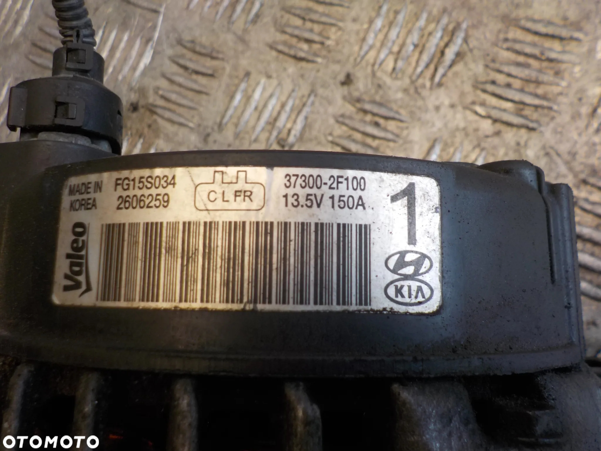 KIA SORENTO II 2.2 CRDI ALTERNATOR 37300-2F100 - 3
