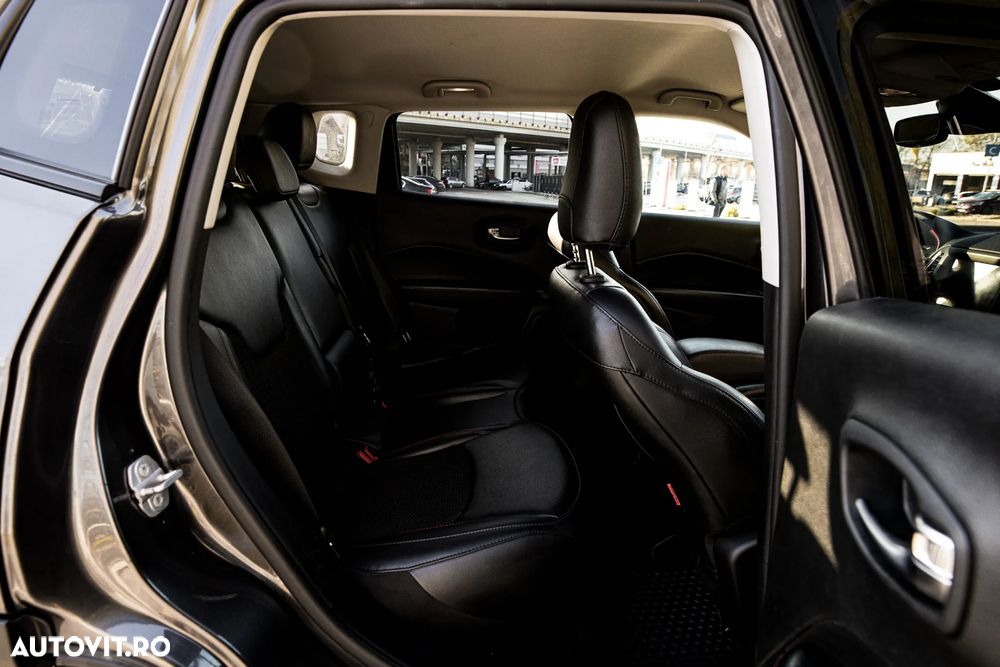 Jeep Compass 2.0 M-Jet 4x4 AT9 Low Trailhawk - 19