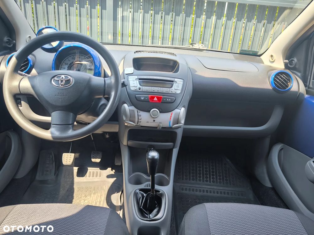 Toyota Aygo Blue - 7