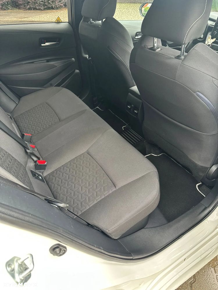 Toyota Corolla - 14