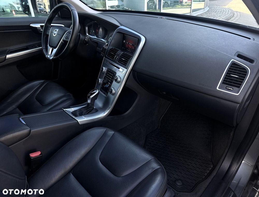 Volvo XC 60 - 22