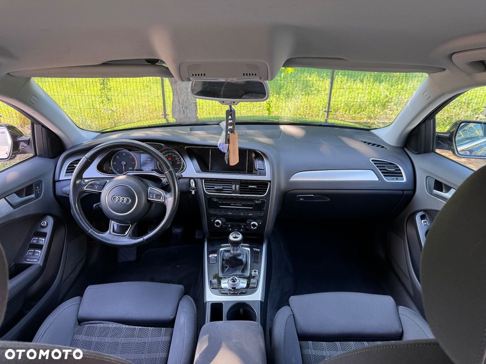 Audi A4 Avant 2.0 TDI - 8