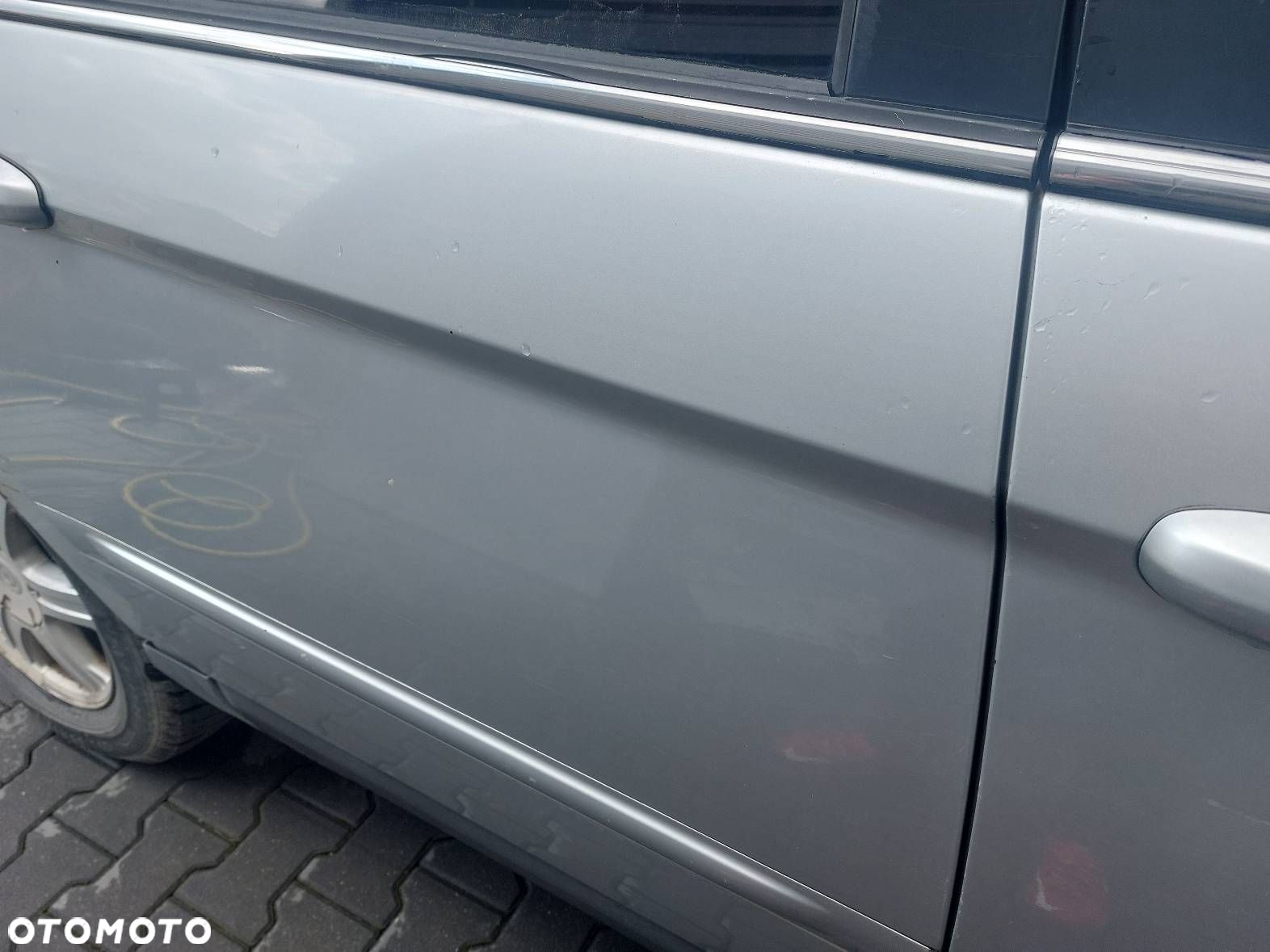 DRZWI KOMPLETNE PRAWY TYŁ CHRYSLER PACIFICA I PS2 - 2