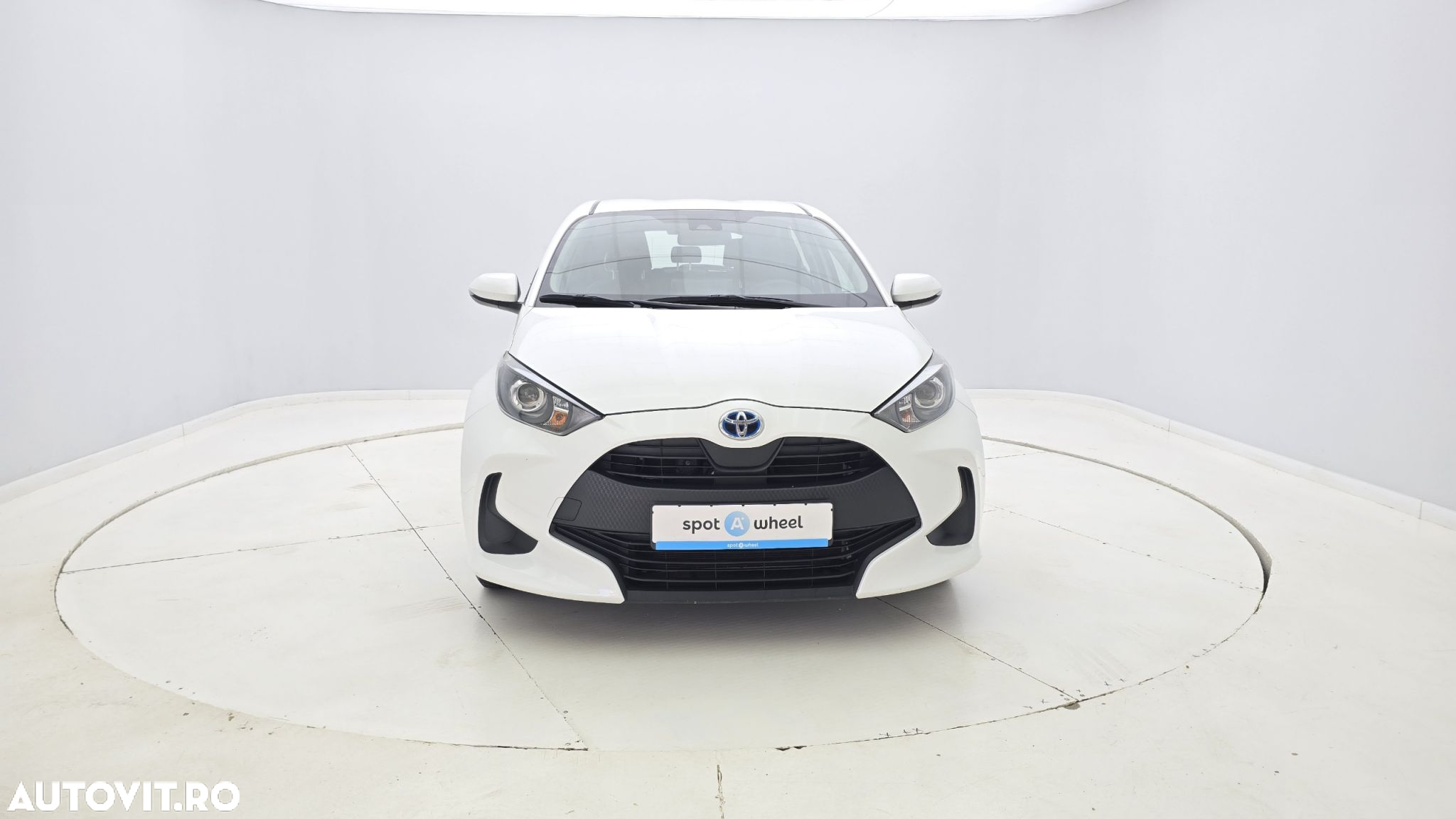 Toyota Yaris 1.5 VVT-i HSD Eco - 2