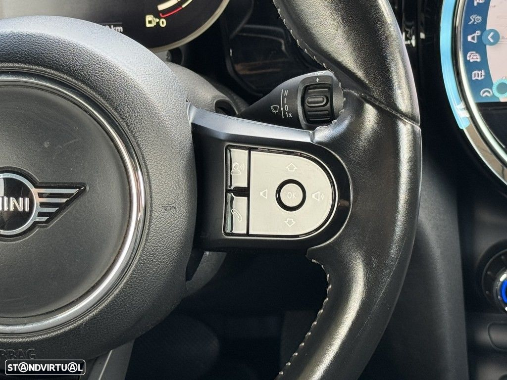 MINI Cabrio Cooper Premium Essential Auto - 10