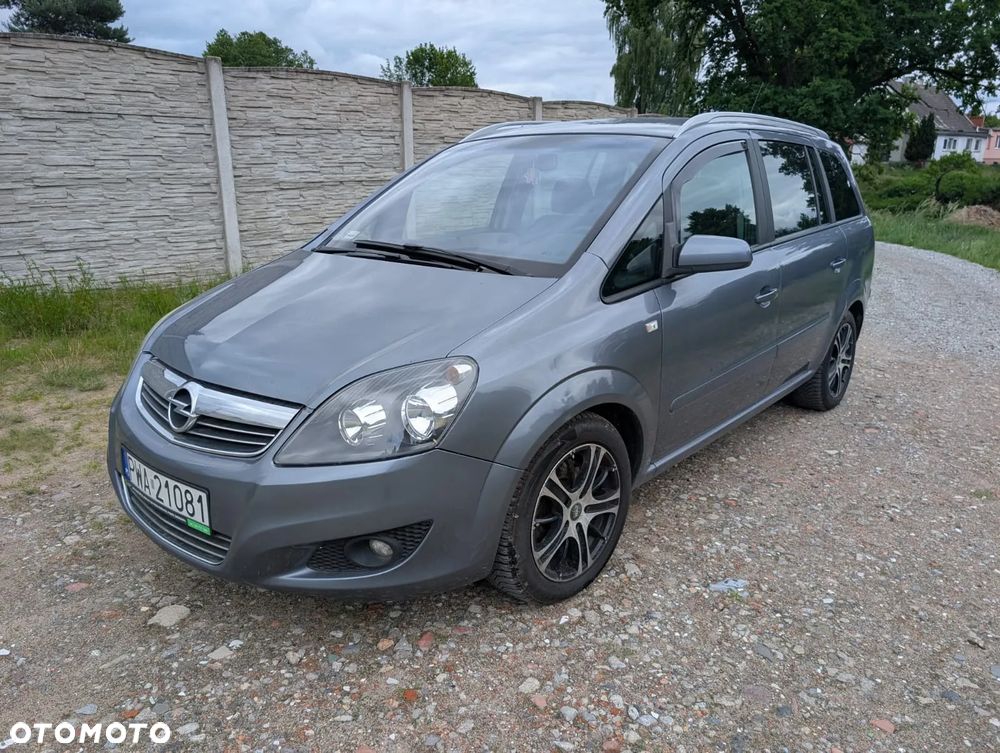 Opel Zafira - 4