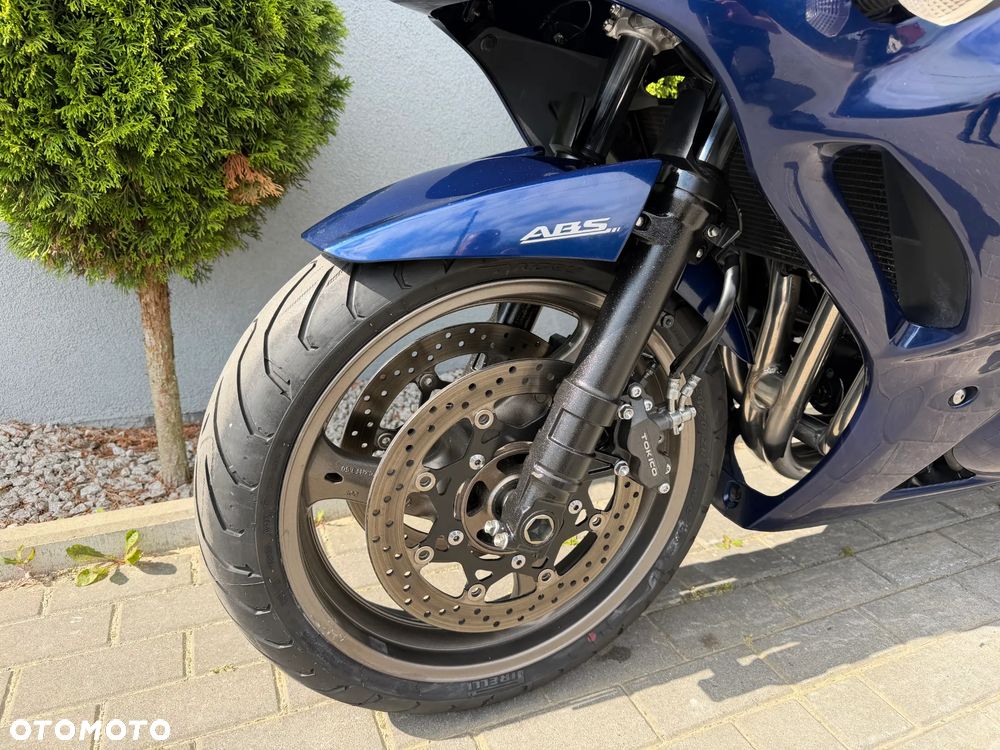Suzuki GSX - 31