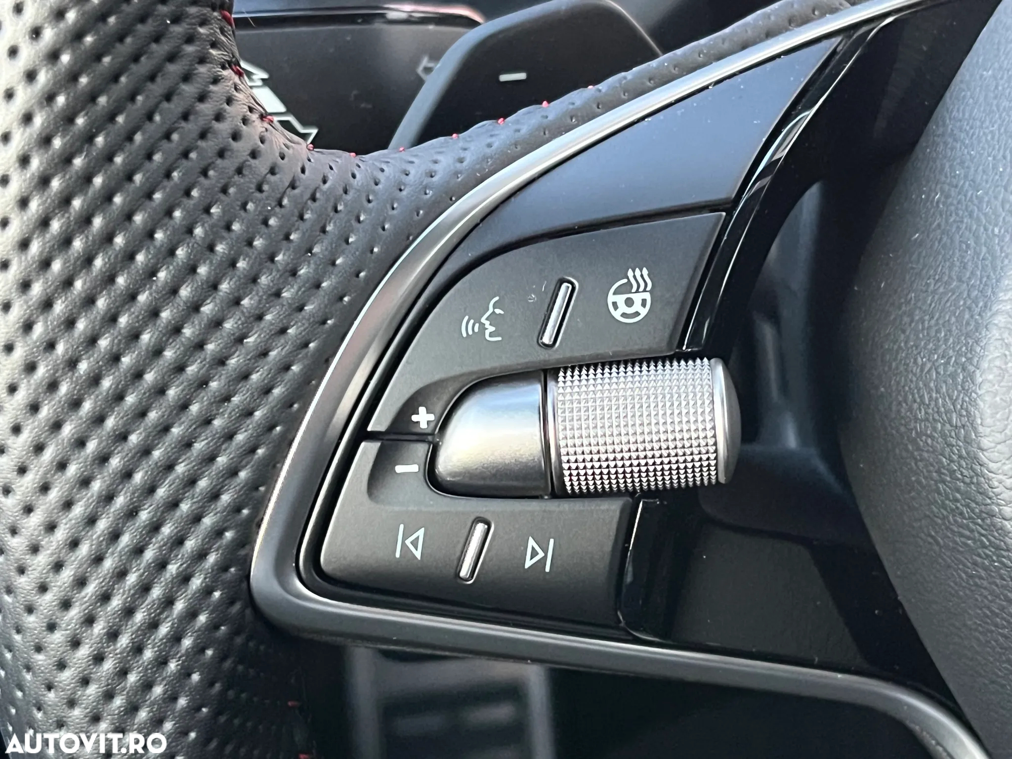 Skoda Octavia 2.0 TSI DSG RS - 13