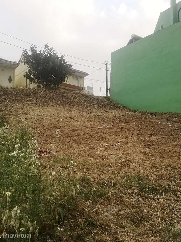 Vende-se lote de terreno em Camarate amarate - Grande imagem: 3/8