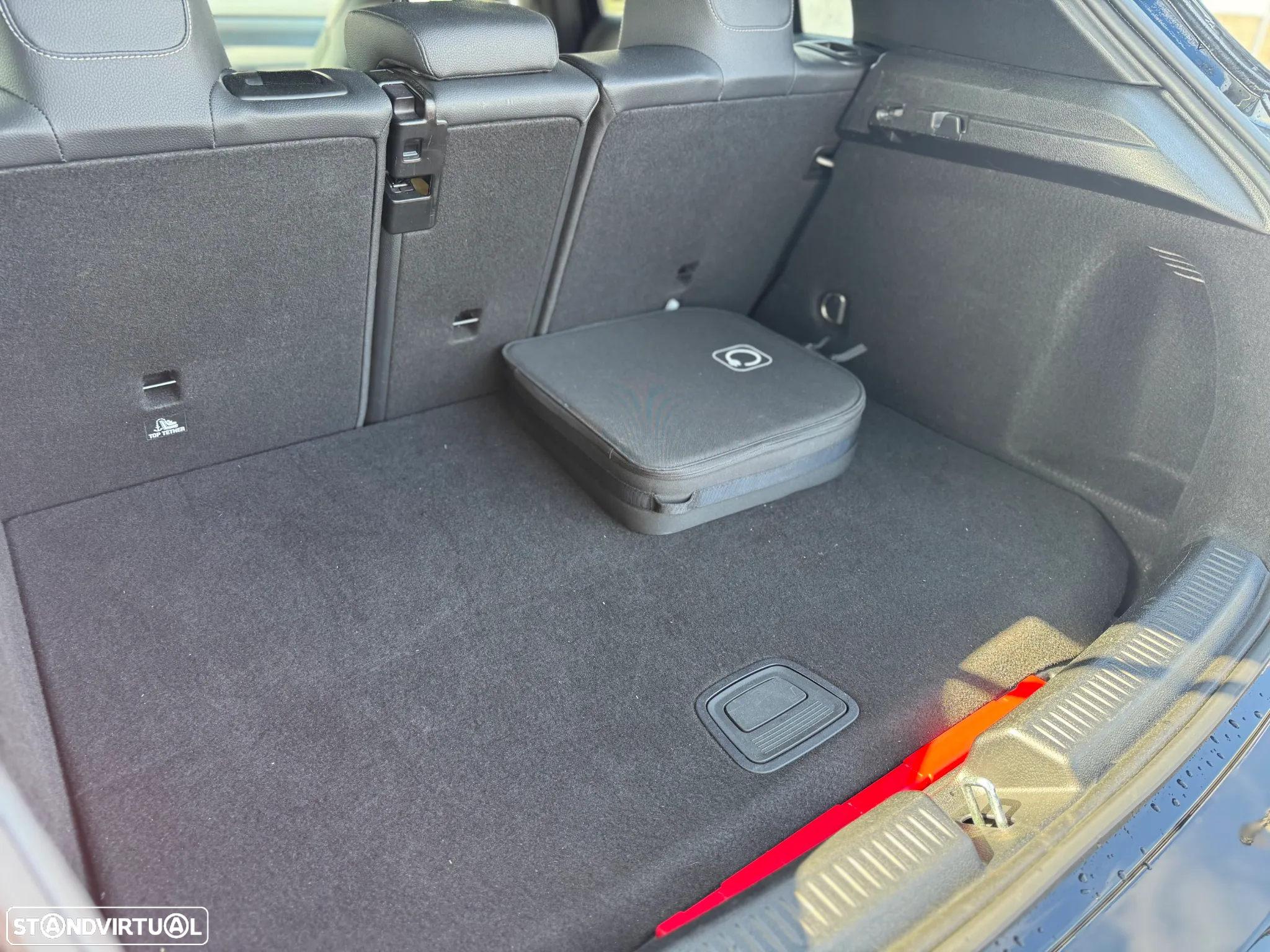 Mercedes-Benz A 250 e AMG Line - 13
