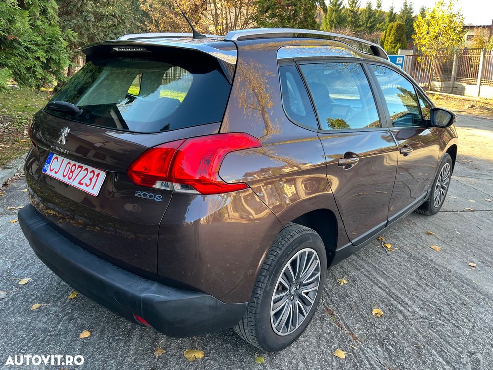 Peugeot 2008 1.2 L PureTech Active - 4