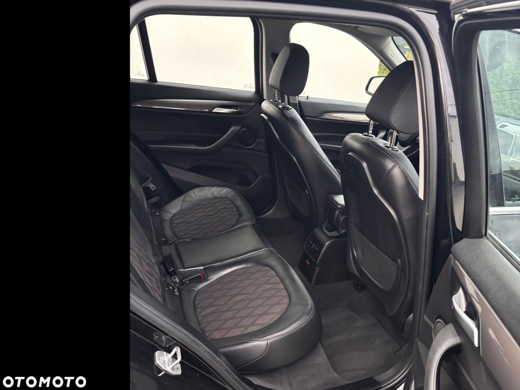 BMW X1 sDrive18i Advantage - 19