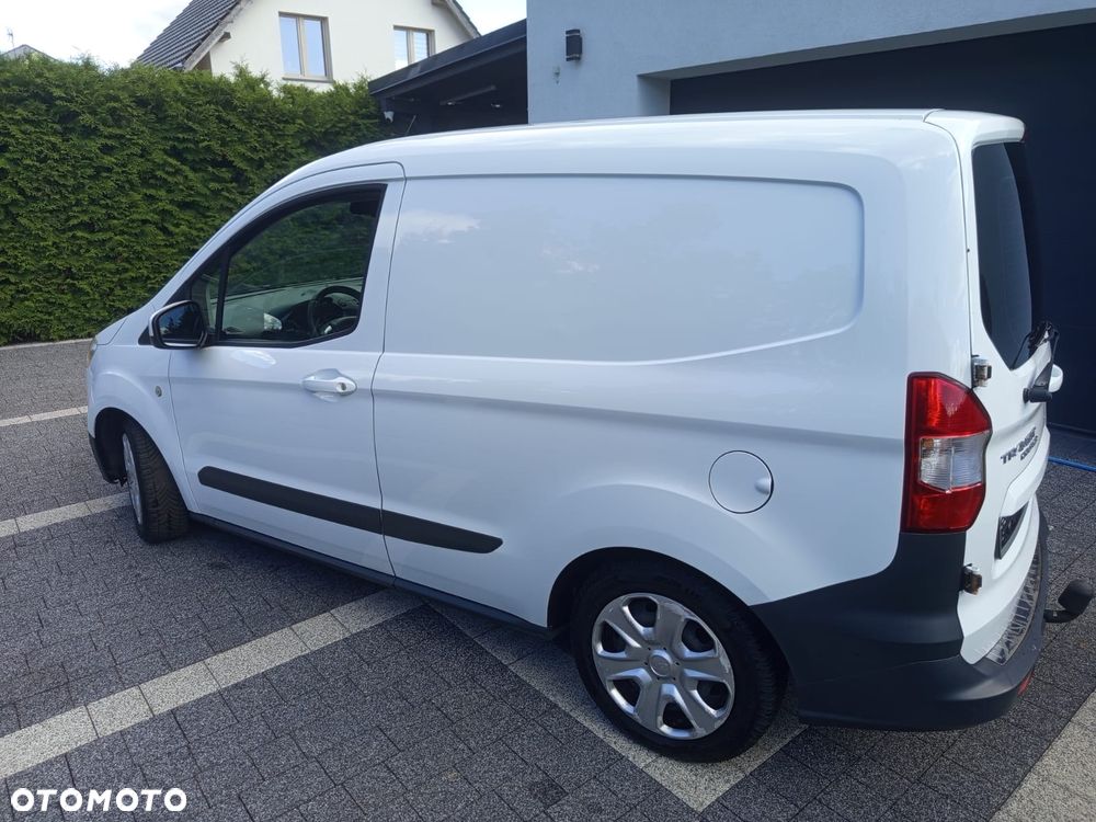 Ford TRANZIT COURIER - 17