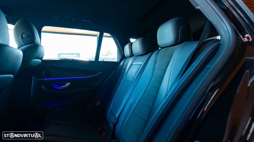 Mercedes-Benz E 220 d AMG Line - 23