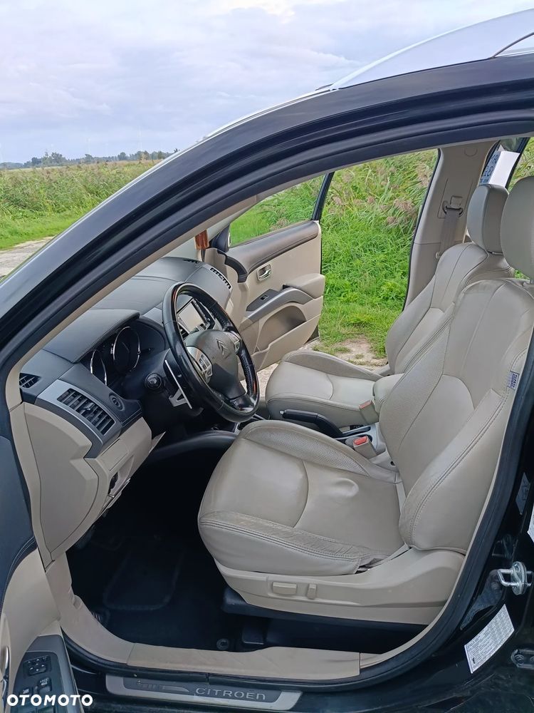 Citroën C-Crosser - 10