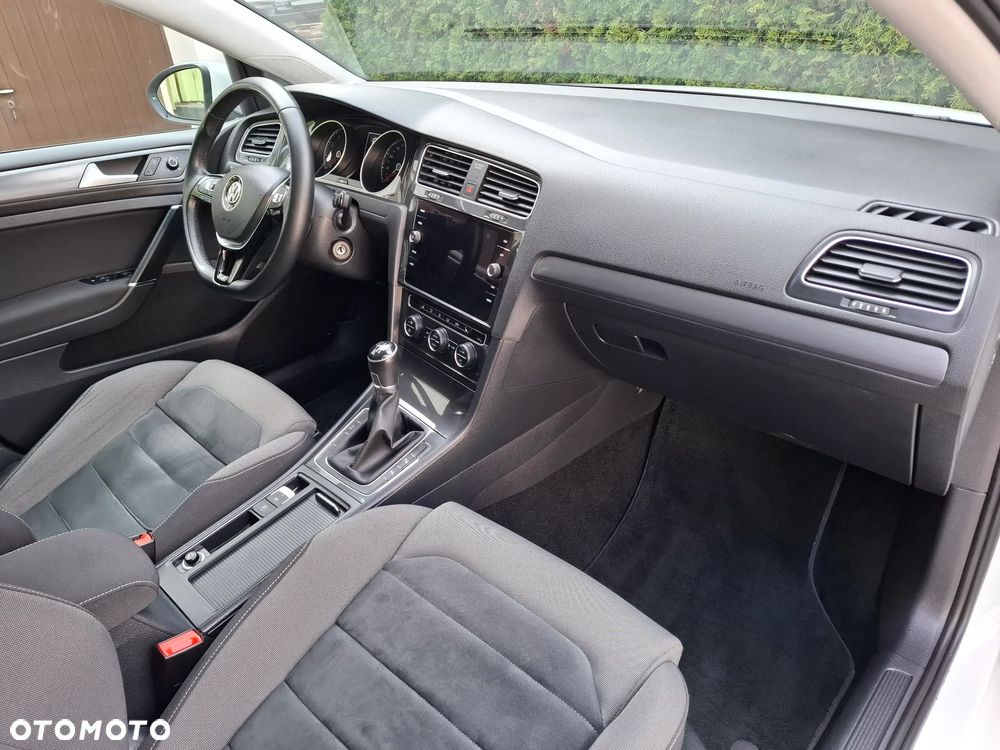 Volkswagen Golf 1.5 TSI OPF R-Line - 13