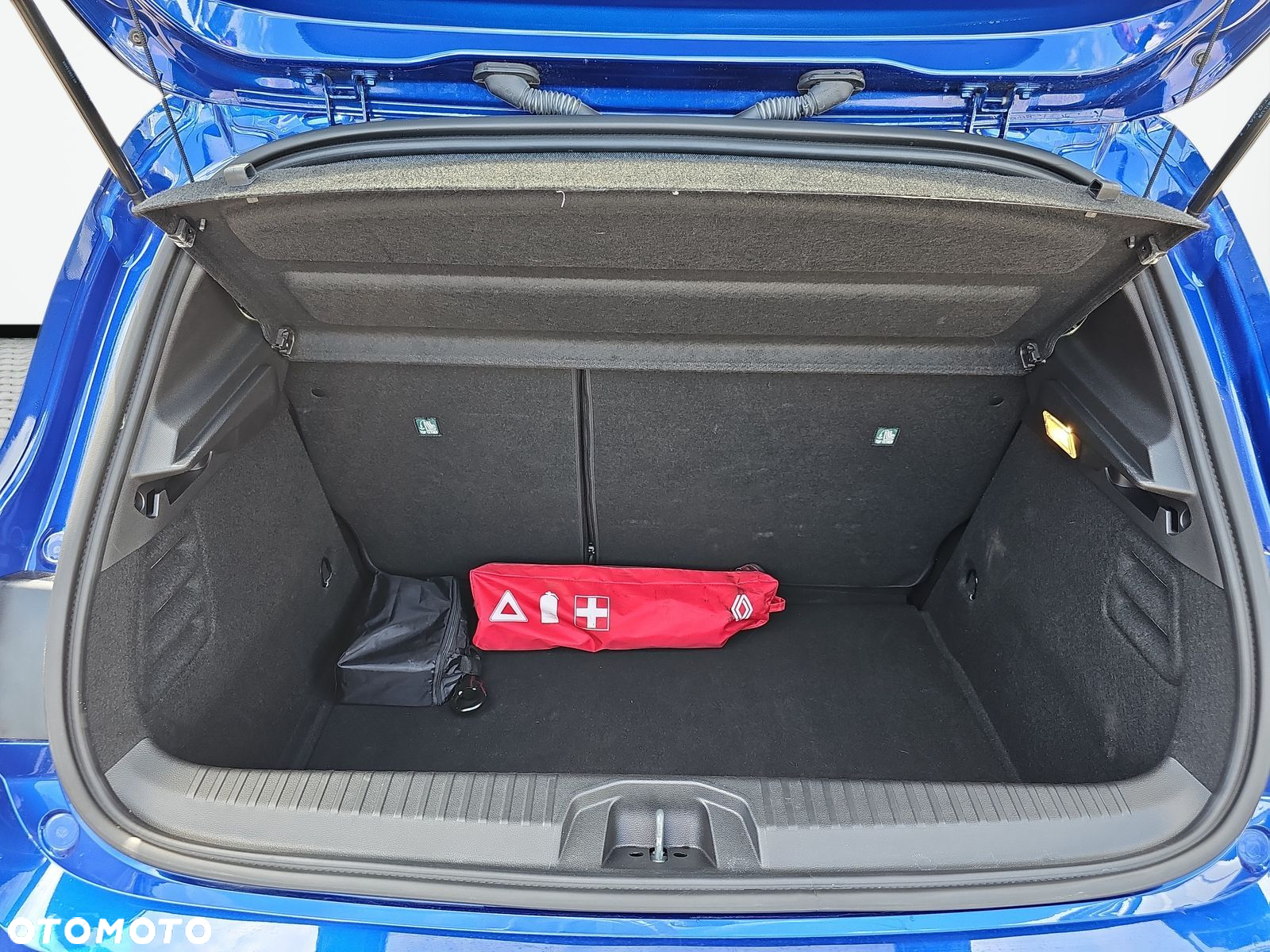 Renault Clio - 23