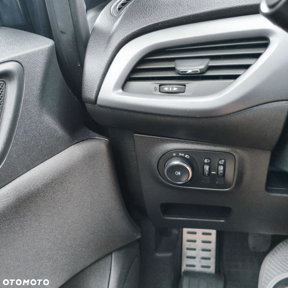 Opel Corsa - 9
