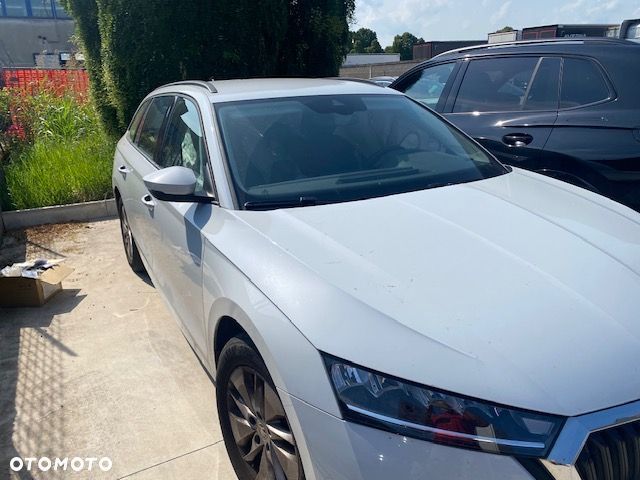 Skoda Octavia 2.0 TDI Ambition - 11