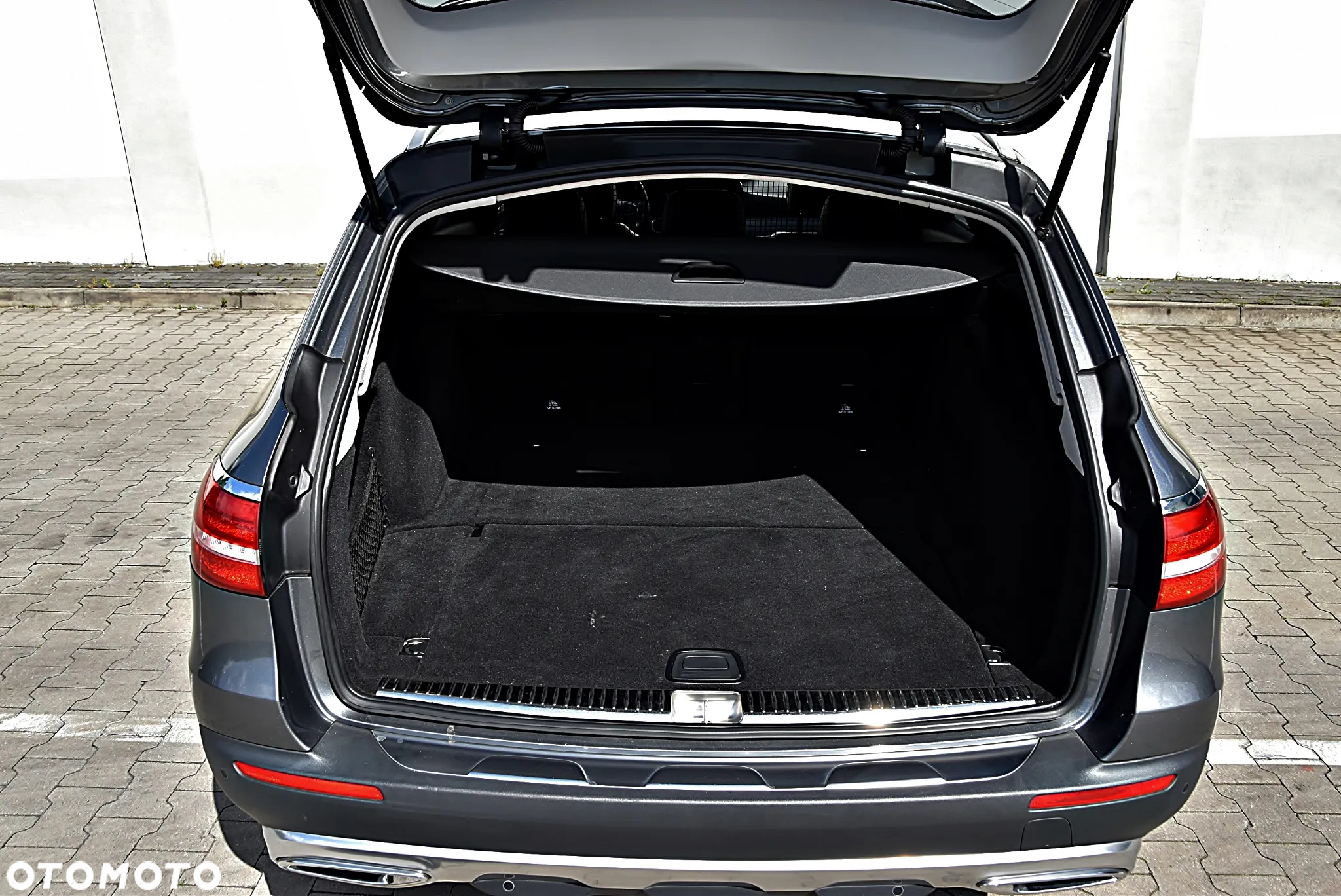 Mercedes-Benz Klasa E 220 d 4Matic T All-Terrain 9G-TRONIC Avantgarde - 12