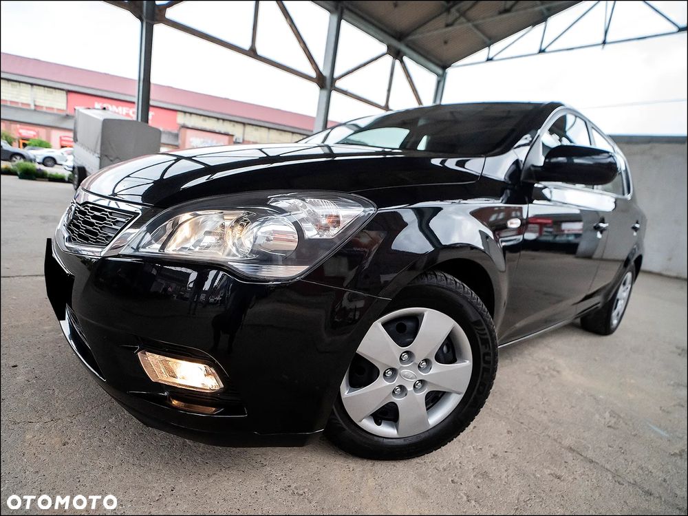 Kia Ceed - 5