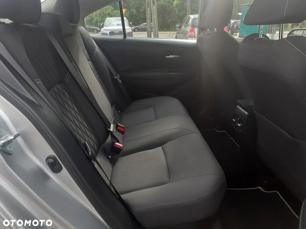 Toyota Corolla 1.8 Hybrid Comfort - 28