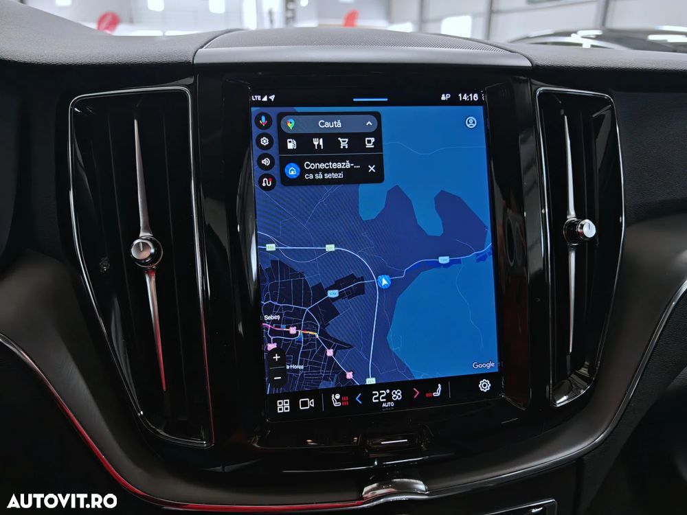 Volvo XC 60 B4 MHEV Momentum Pro - 15