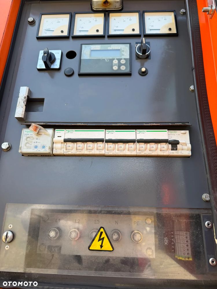 Atlas Copco QAS 40 KW Agregat prądotwórczy Przyczepa do rejestracji. inwerterowy wyciszony! 2014r. JAK NOWY z Norwegii. 5000mtg.Mocny silnik Turbo Kubota 4 cylindry 100km! Dekra aktualna. Opony zero zużycia. Zadbany Agregat. Odpala na Dotyk. Bogata Wersja! Prądnica Najlepsza PARTNER LEROY SOMER. - 36