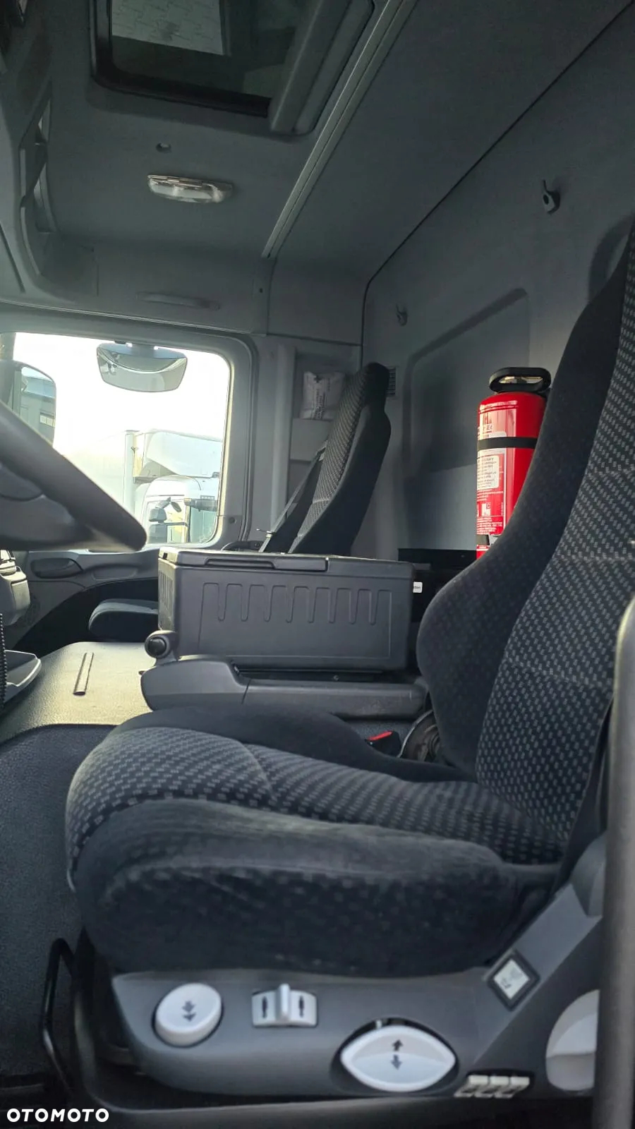 Mercedes-Benz Actros 2541 6x2 kontener izoterma niski przebieg super stan laweta rama do zabudowy - 19