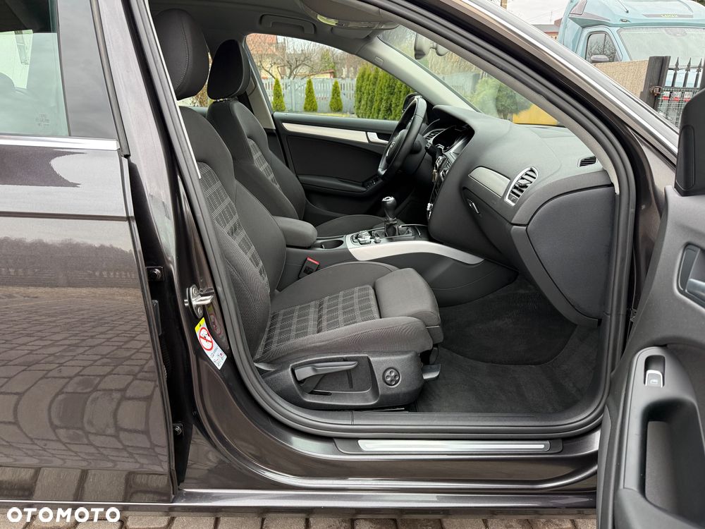 Audi A4 Avant 2.0 TDI DPF S line Sportpaket - 20
