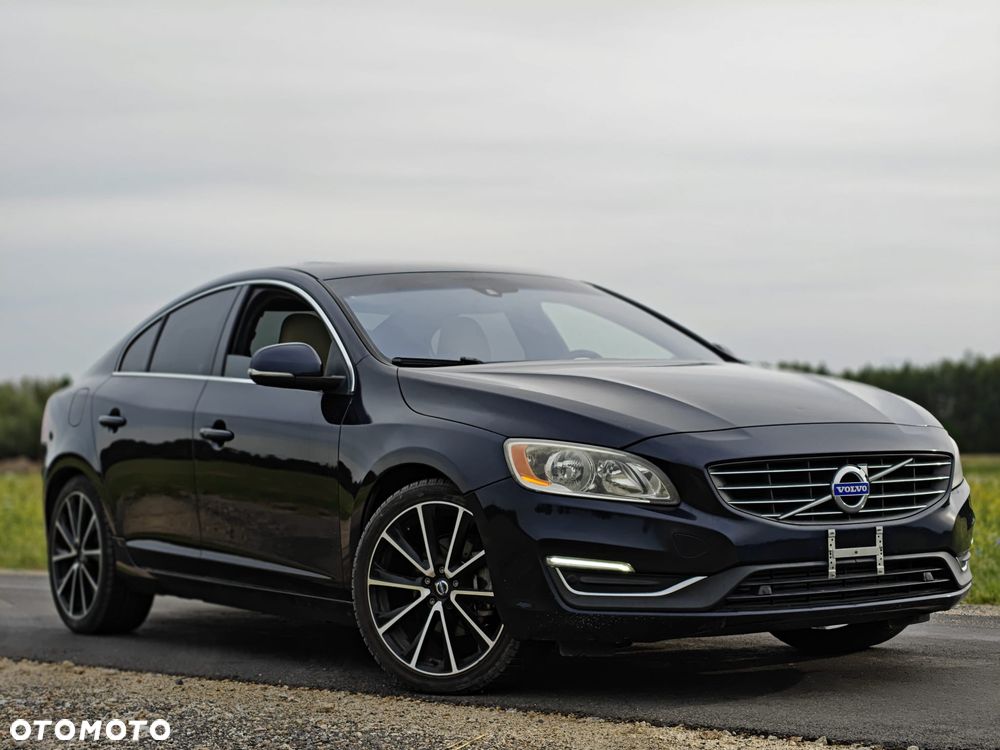 Volvo S60 T5 Drive-E R-Design Momentum - 2