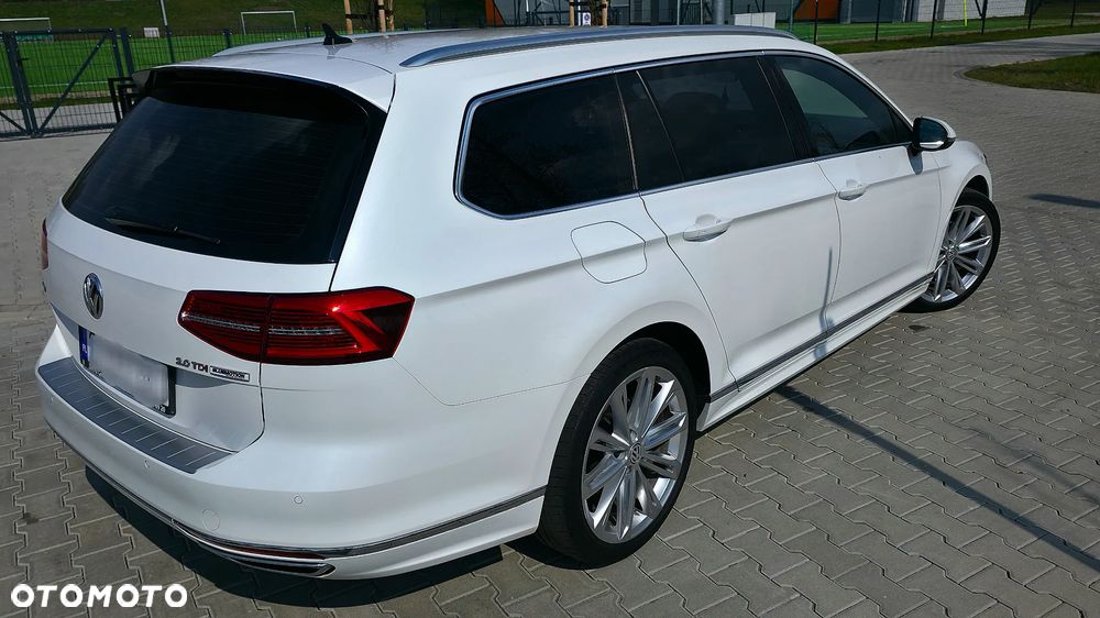 Volkswagen Passat - 35