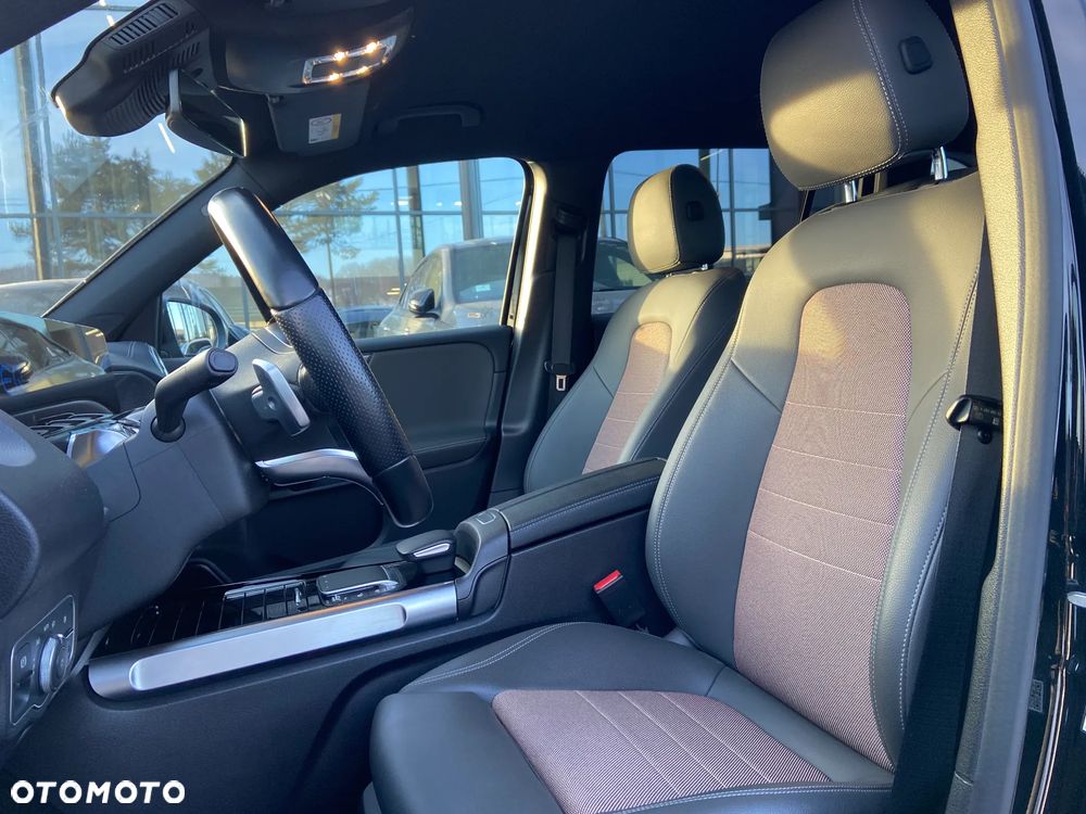 Mercedes-Benz EQB 300 66.5kWh 4-Matic Electric Art - 7