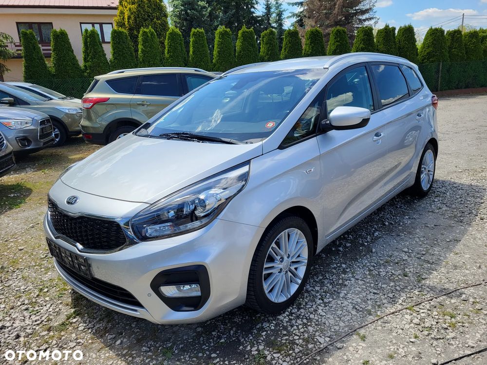 Kia Carens 1.6 GDI UEFA EURO 2016 - 3