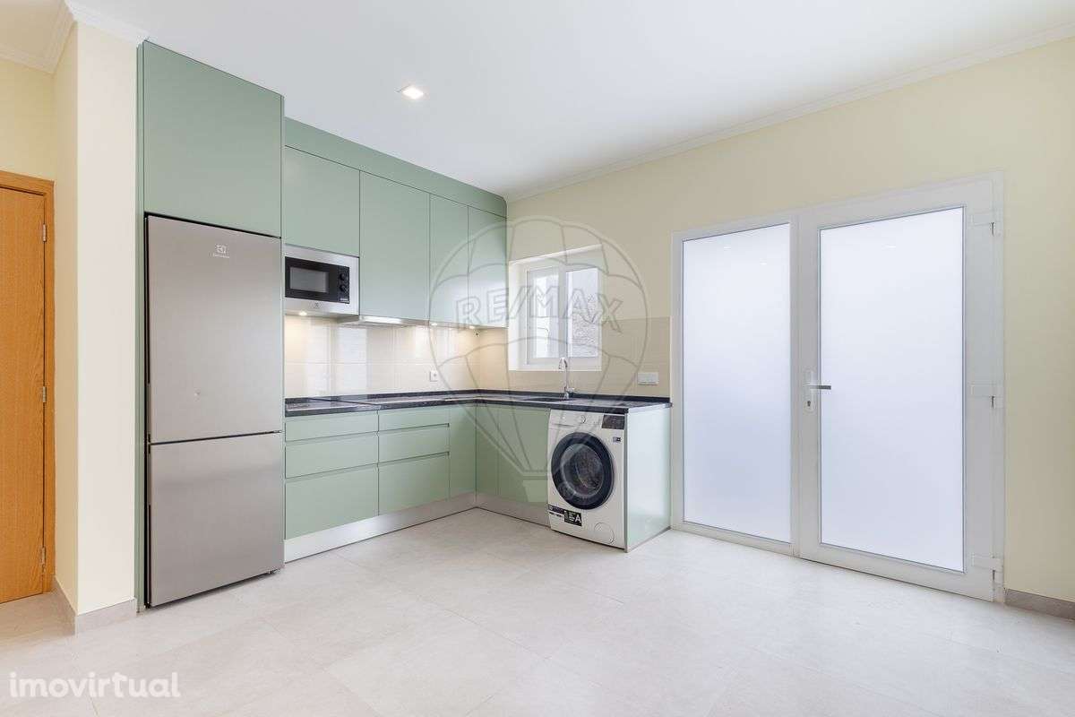 Moradia T5 para venda - Grande imagem: 2/24