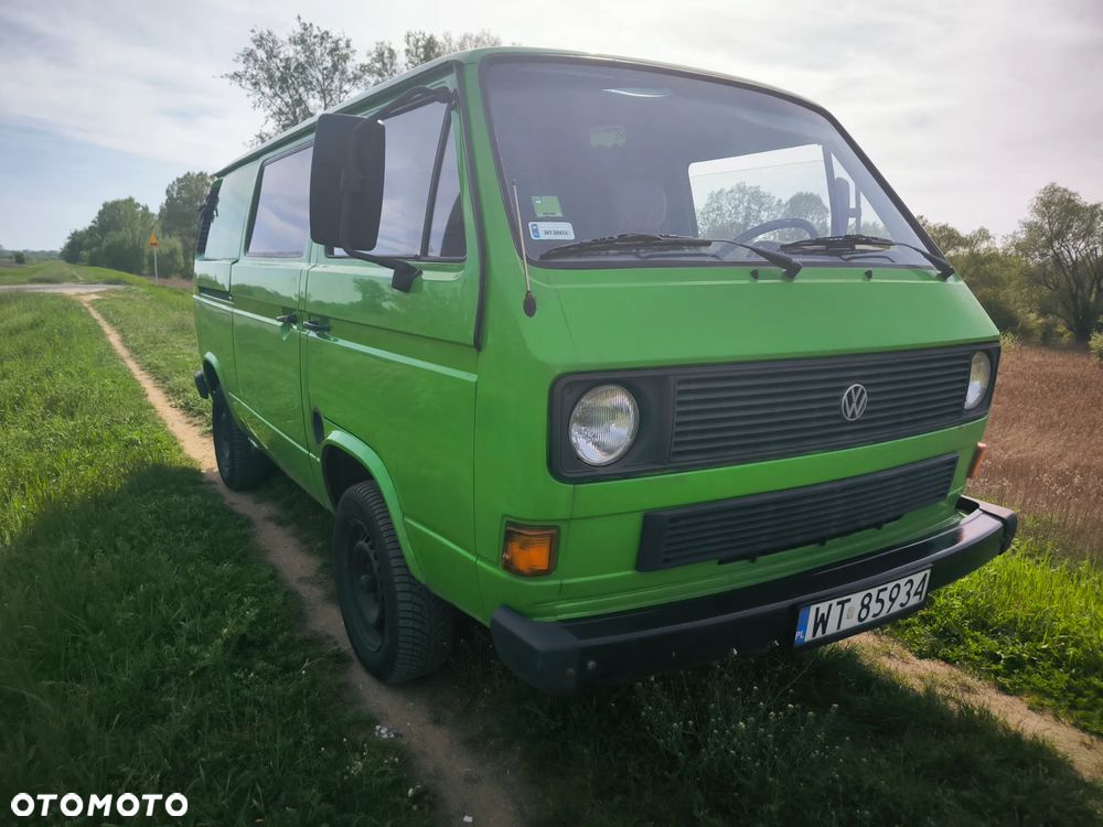 Volkswagen Transporter - 2