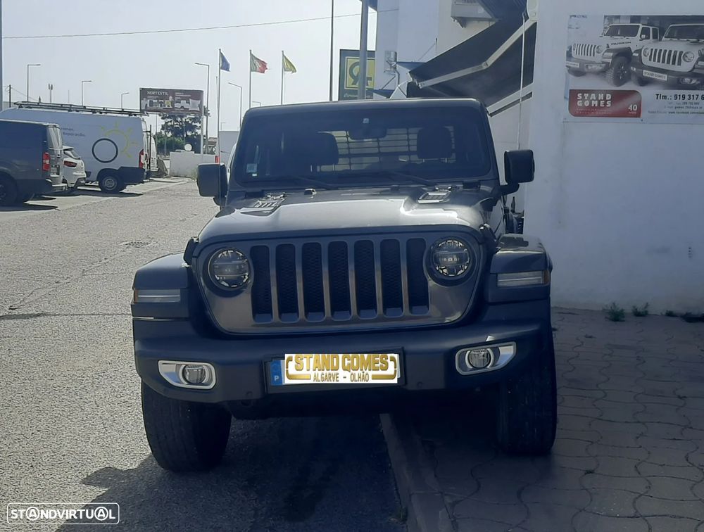 Jeep Wrangler - 2
