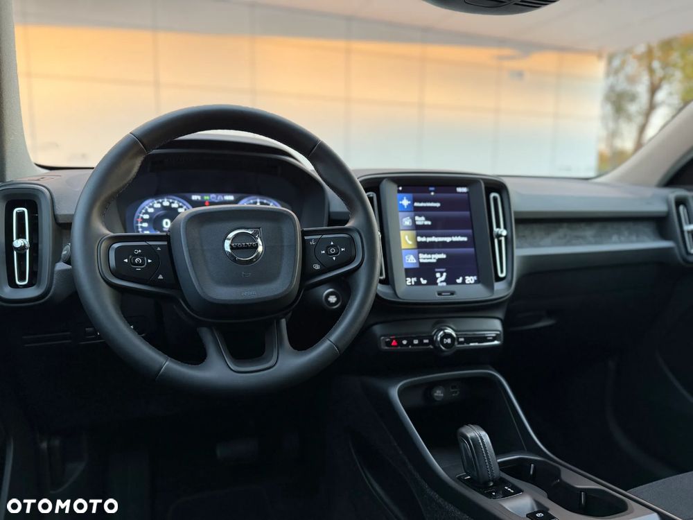 Volvo XC 40 T3 Momentum - 10