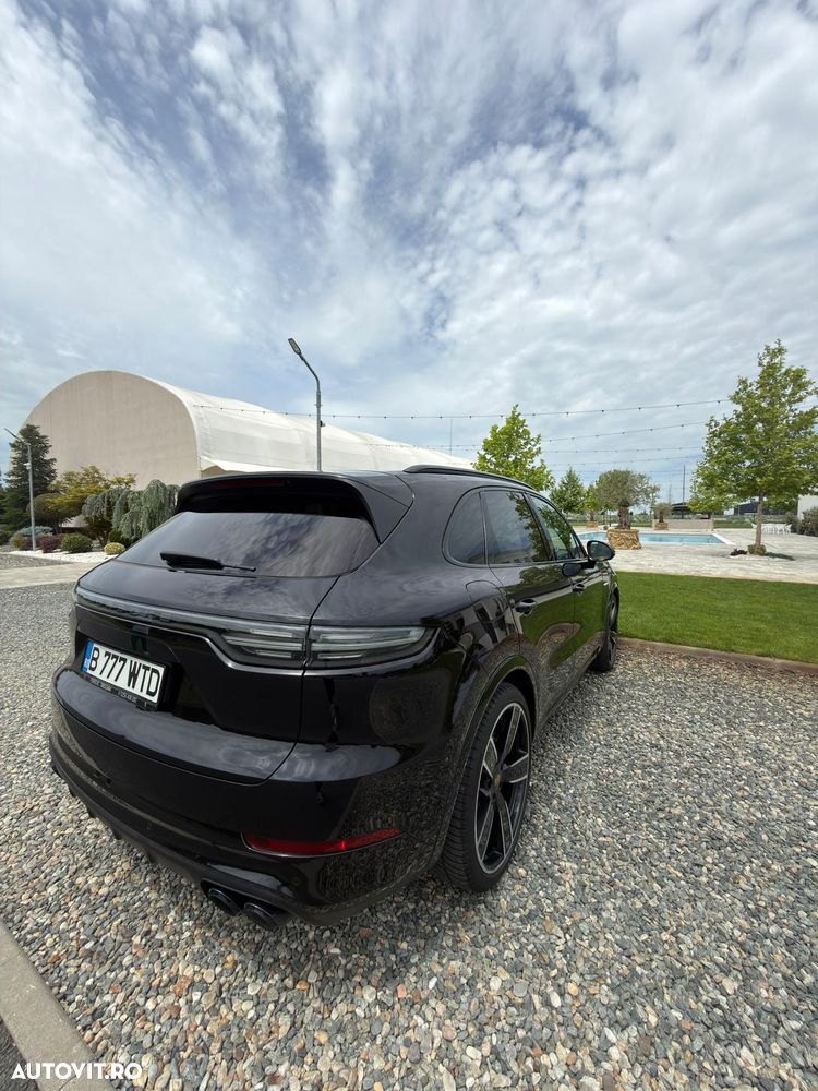 Porsche Cayenne Standard - 4