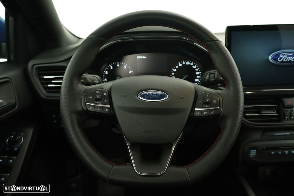 Ford Focus 1.0 EcoBoost MHEV ST-Line - 15